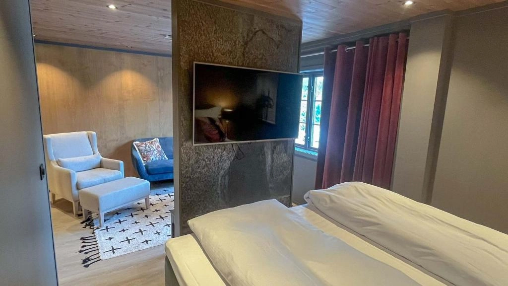 Room 7